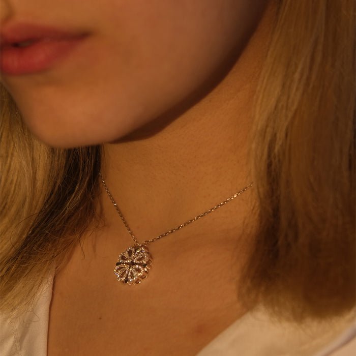 Lucky Heart Necklace | Chic Geluksbrenger met Stijl